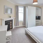 Дом отдыха Host & - The Townhouse Скарборо