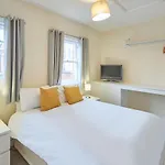 Host & - The Townhouse Дом отдыха Скарборо