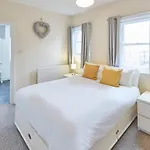 Host & - The Townhouse Дом отдыха Скарборо