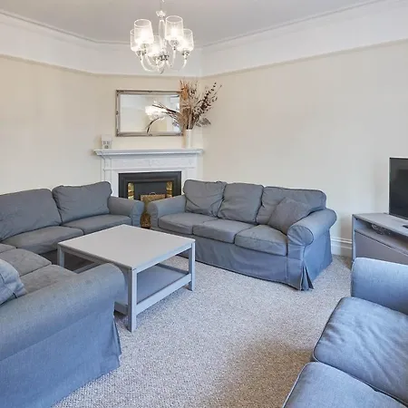 Host & - The Townhouse *