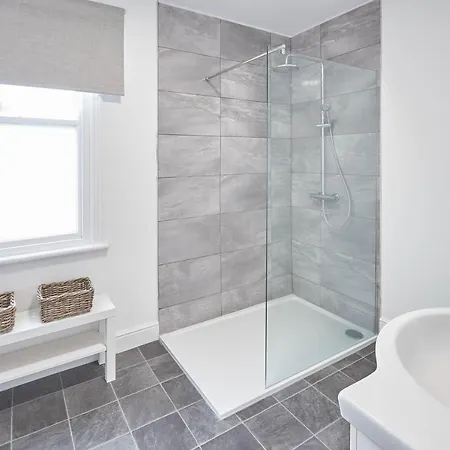 Host & - The Townhouse Scarborough