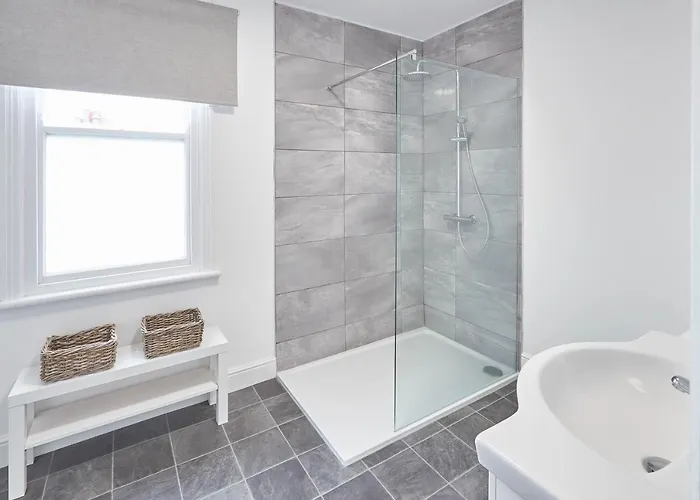 Host & - The Townhouse Scarborough